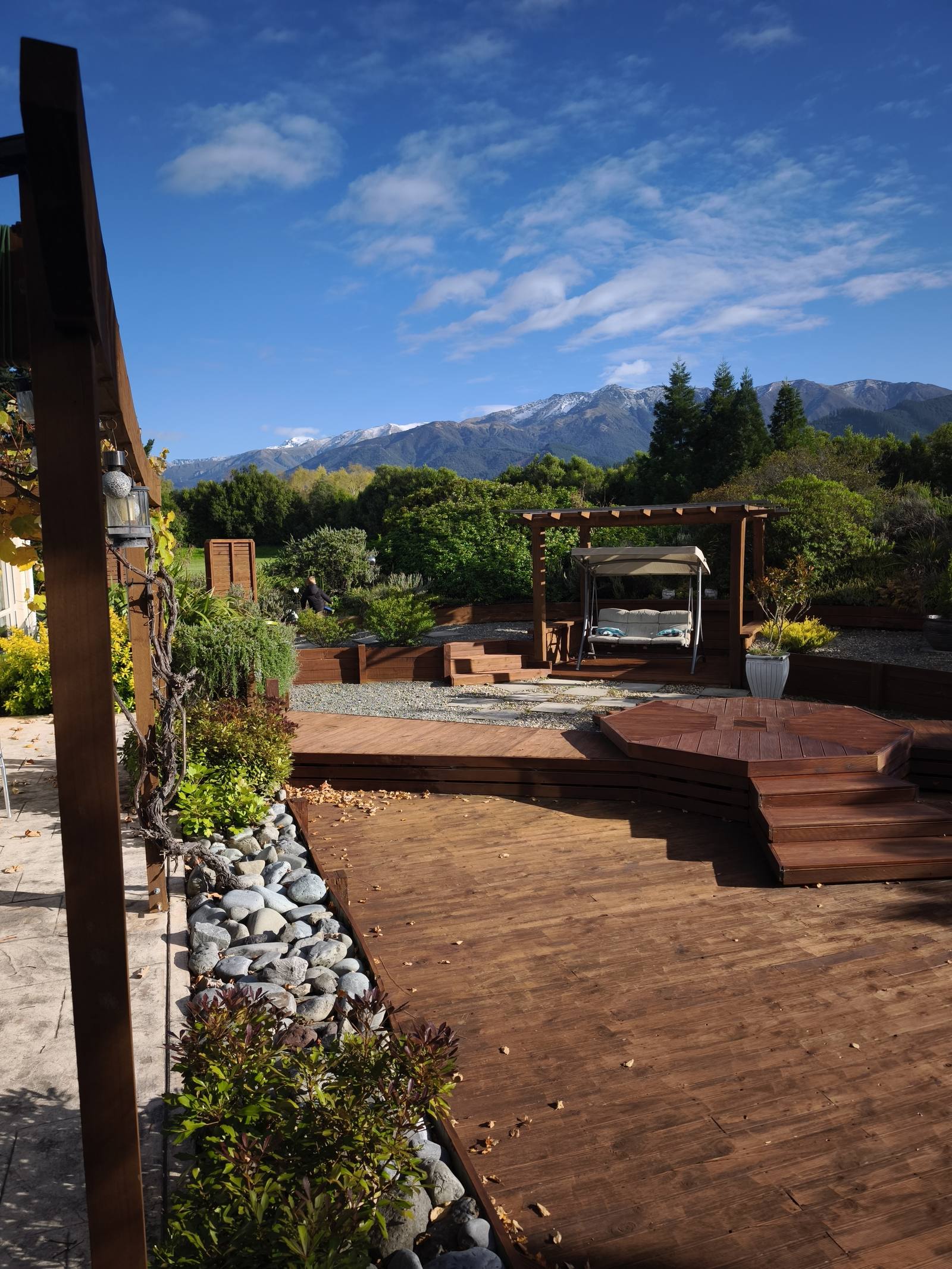 Vibrant Living grounds